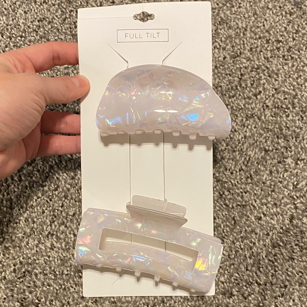 Full Tilt Two Shimmering White Hair Clips